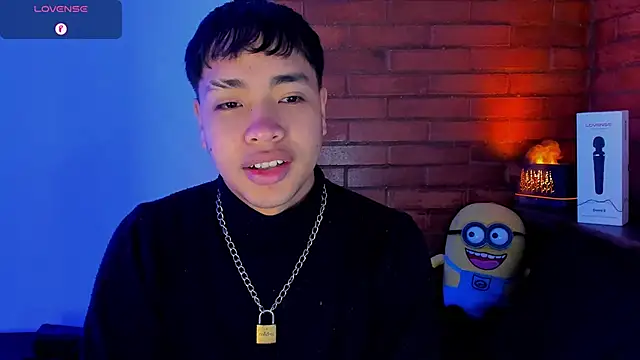 Lee Colee online show from April 2026 12:42:01 PM