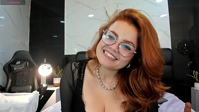 Celeste Noirr online show from March 2026 08:19:01 AM