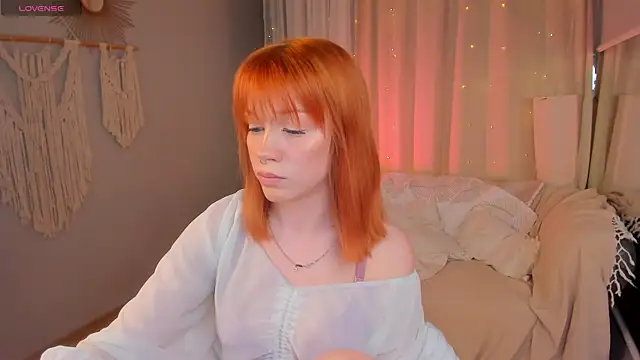 lisa sunny  online show from April 2026 04:25:01 PM