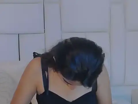 AnnieDesire online show from June 2026 04:40:01 AM