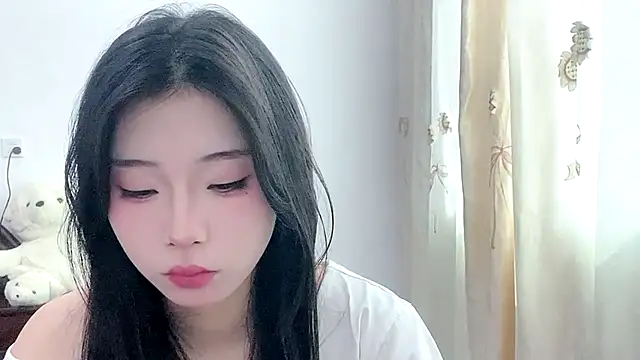 yiyibaby2026 online show from April 2026 02:10:01 AM