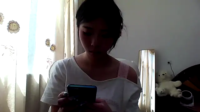 yiyibaby2026 online show from April 2026 03:50:02 AM