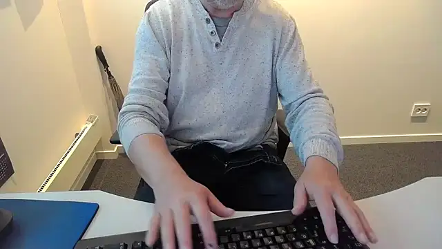 Buggemann online show from June 2026 03:23:02 AM