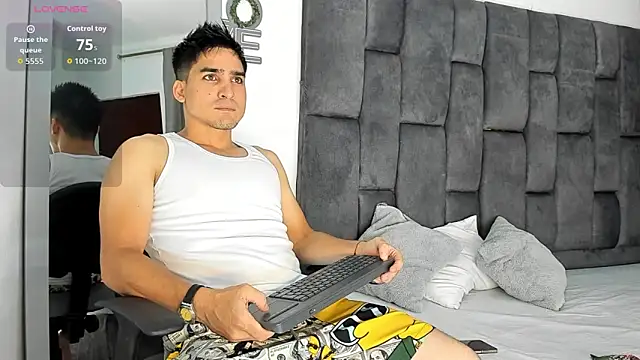 Christopher Harris  online show from April 2026 09:37:02 PM