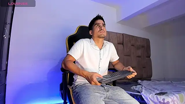 Christopher Harris  online show from April 2026 09:16:02 PM