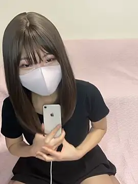 Snapshot of ichigonoiichan chatting on April 2026 12:01:01 AM ichigonoiichan online show from April 2026 12:01:01 AM