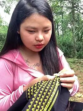 Snapshot of Motminhthoi chatting on May 2026 02:18:02 AM Motminhthoi online show from May 2026 02:18:02 AM