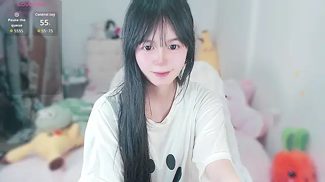 Snapshot of Rabbit1320 chatting on May 2026 08:12:02 AM Rabbit1320 online show from May 2026 08:12:02 AM