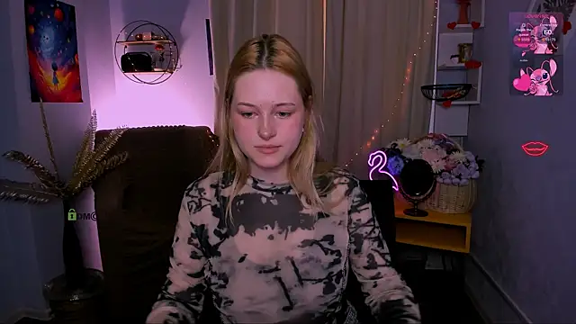 trixy melison online show from April 2026 03:18:02 PM