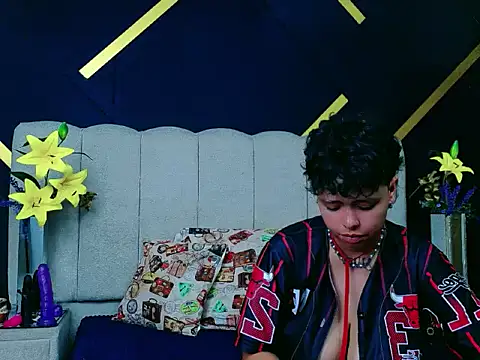 NikiEvanz online show from April 2026 05:13:01 AM