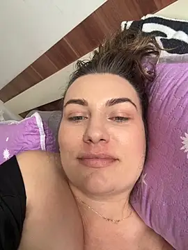 SweetCurvess online show from April 2026 12:55:02 PM