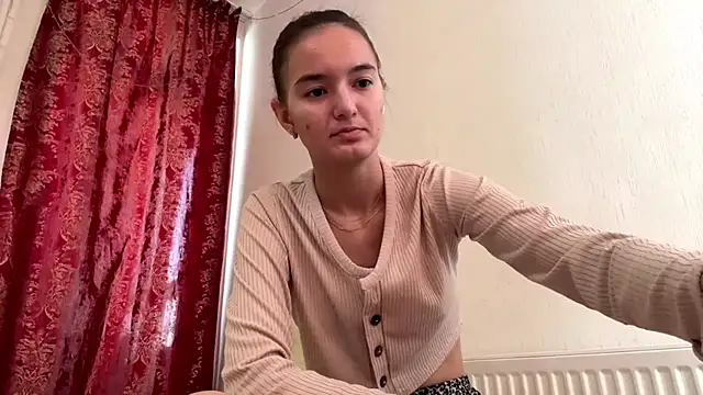 ReathaKiss online show from July 2026 07:36:01 AM