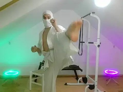 NinjaLaser online show from April 2026 07:27:01 PM