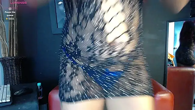 Cafeziitha1126 online show from April 2026 01:58:02 PM