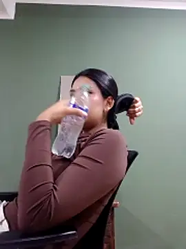 FiorellaLan online show from April 2026 09:42:02 PM