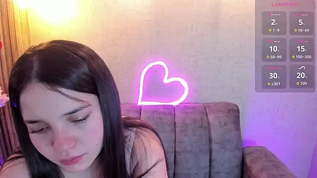 Julieth Caandy online show from May 2026 11:28:02 AM