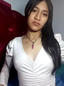 KarolaMendez online show from April 2026 10:34:01 PM