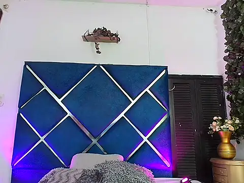 AnaisNuaghty online show from March 2026 12:42:02 PM