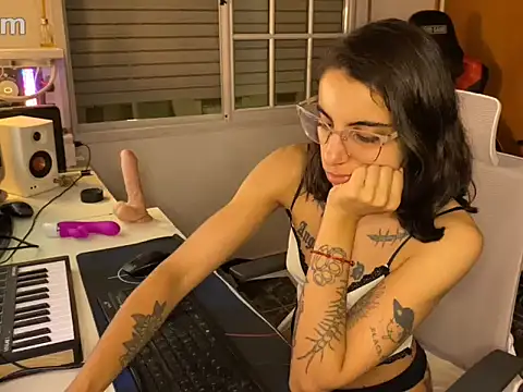 Poison Ivy 29 online show from March 2026 02:49:01 AM