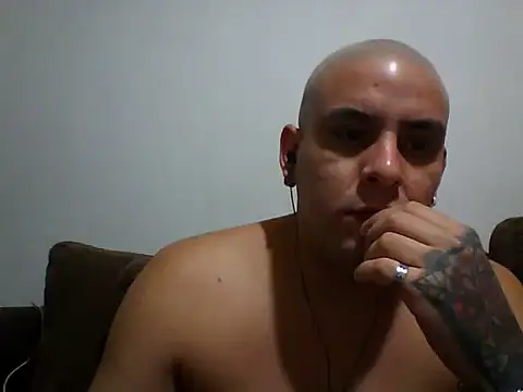 Snapshot of Matiasadventurexxx chatting on March 2026 11:31:02 PM Matiasadventurexxx online show from March 2026 11:31:02 PM