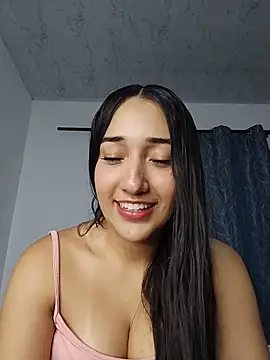 Snapshot of isabellaHill2 chatting on May 2026 05:23:01 AM isabellaHill2 online show from May 2026 05:23:01 AM