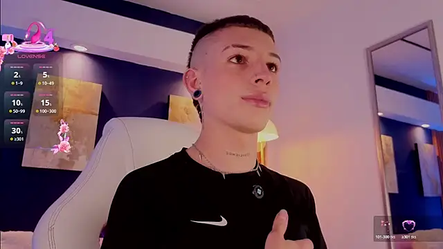 Luca Prince  online show from April 2026 04:09:02 AM