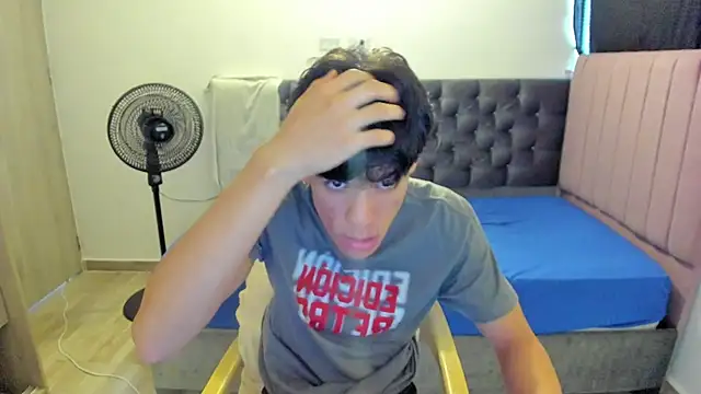 Josy 11 online show from March 2026 10:42:01 PM