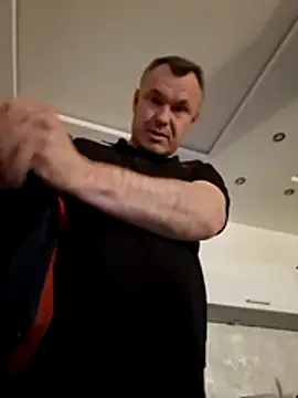 AgaiJa42 online show from April 2026 08:25:02 PM