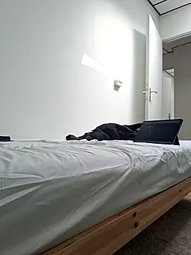 AgaiJa42 online show from April 2026 01:14:02 PM