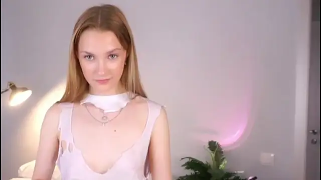 HellenSlavis online show from April 2026 08:46:01 PM