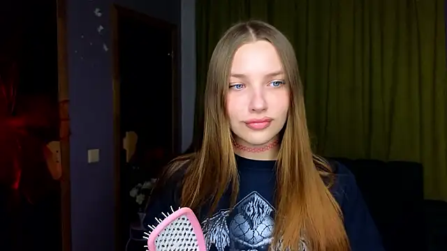 DariaAngels online show from March 2026 06:44:01 PM