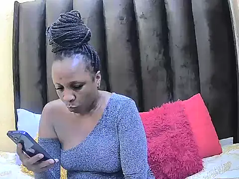 queensBetty online show from March 2026 07:20:02 PM