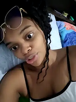 Snapshot of marialuiza2027 chatting on May 2026 11:38:02 AM marialuiza2027 online show from May 2026 11:38:02 AM