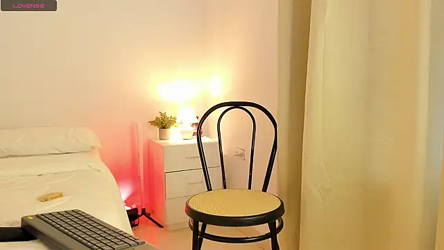 kora bliss online show from March 2026 06:14:02 PM