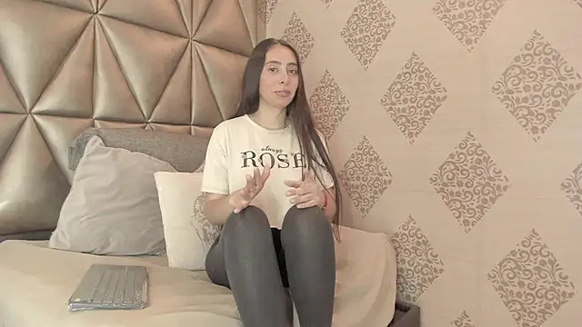 Escarleth Fox online show from April 2026 12:04:01 PM