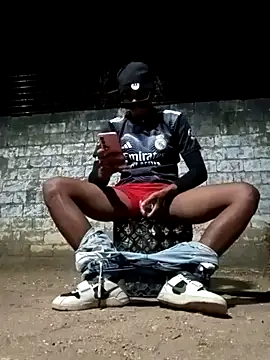 spittingpig1 online show from March 2026 12:06:01 AM