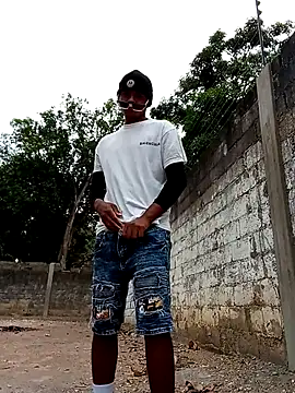 spittingpig1 online show from March 2026 11:21:01 AM