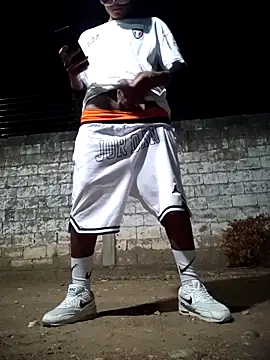 spittingpig1 online show from April 2026 02:23:02 AM