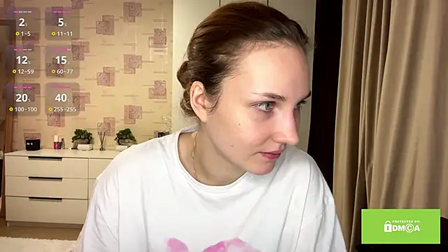 SamellaFlugum online show from March 2026 05:18:02 PM