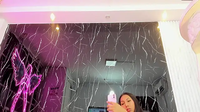 Snapshot of Mia_hornny_ chatting on June 2026 11:00:01 PM Mia hornny online show from June 2026 11:00:01 PM