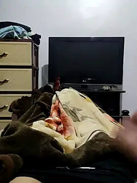 JoyousArray85 online show from April 2026 06:24:02 PM