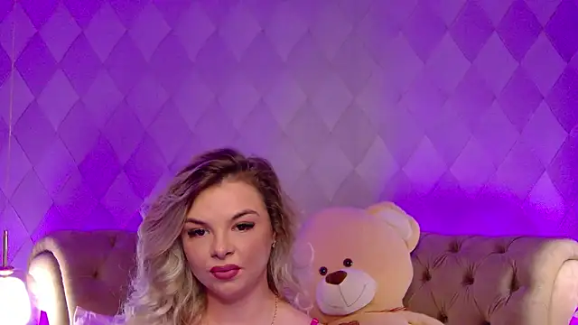 KimmBliss online show from May 2026 07:07:01 PM