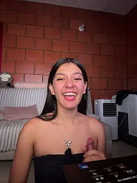 xayah cute online show from April 2026 06:29:02 AM