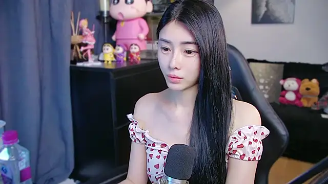 XiaoYuBao- online show from April 2026 04:52:01 PM