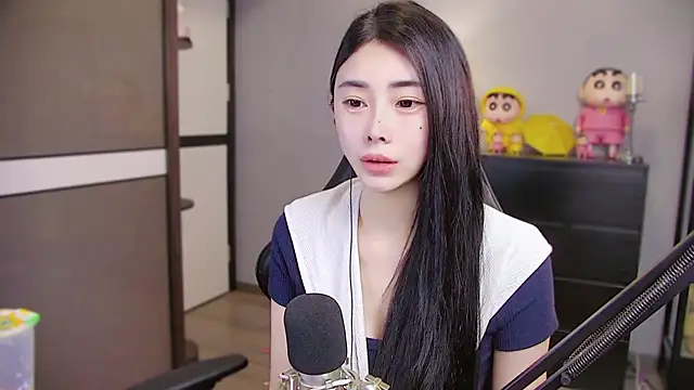 XiaoYuBao- online show from April 2026 06:10:01 PM