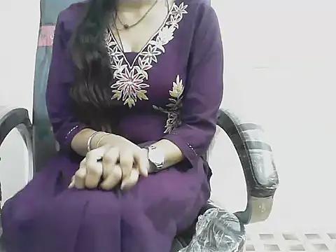 Snapshot of ragini_bby chatting on March 2026 05:57:01 AM ragini bby online show from March 2026 05:57:01 AM