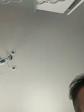 bigmillz32 online show from April 2026 03:50:01 PM