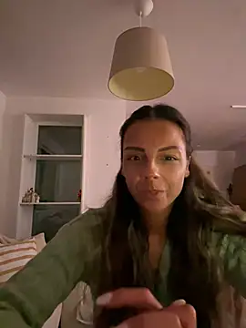 Snapshot of SweetLillySugar chatting on April 2026 09:12:02 PM SweetLillySugar online show from April 2026 09:12:02 PM