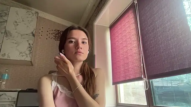 Lili Kilian online show from April 2026 12:03:02 PM