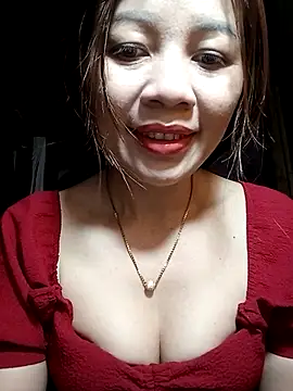 Yiyi102300 online show from March 2026 01:55:01 PM